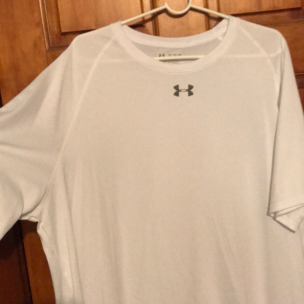 Athletic shirt